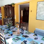 Komfortables Haus Fuer Familien, Freunde Und Motorradfahrer