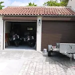 Komfortables Haus Fuer Familien, Freunde Und Motorradfahrer *