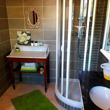 בית נופש Komfortables Haus Fuer Familien, Freunde Und Motorradfahrer קסטלאנטה