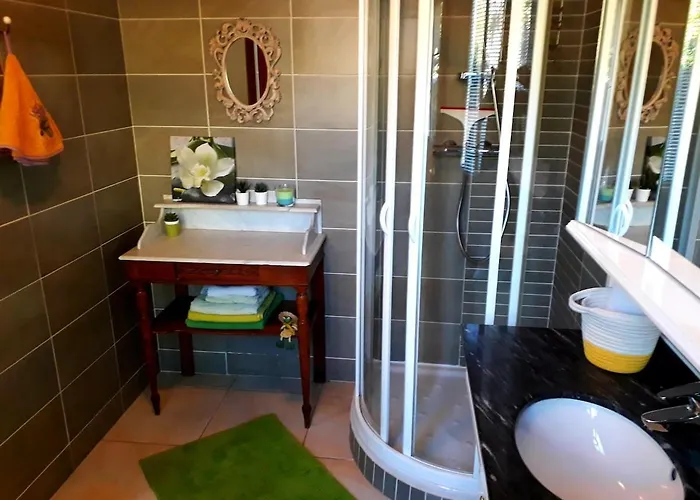 בית נופש Komfortables Haus Fuer Familien, Freunde Und Motorradfahrer קסטלאנטה