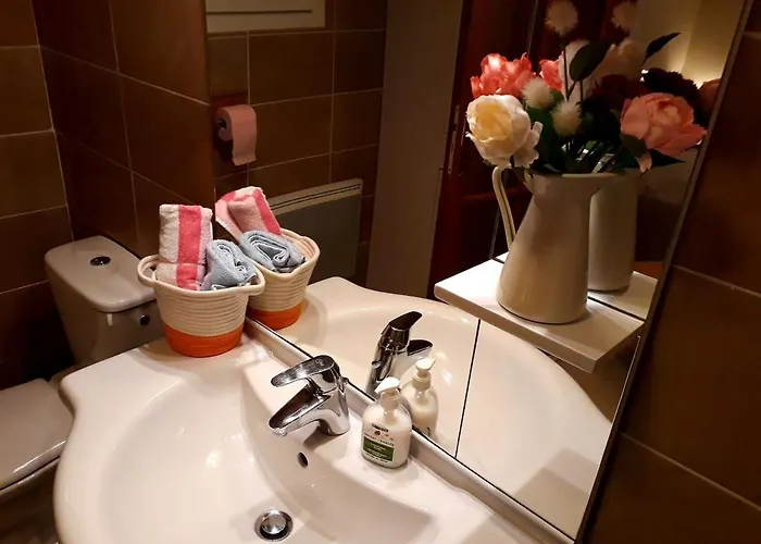 Komfortables Haus Fuer Familien, Freunde Und Motorradfahrer בית נופש קסטלאנטה