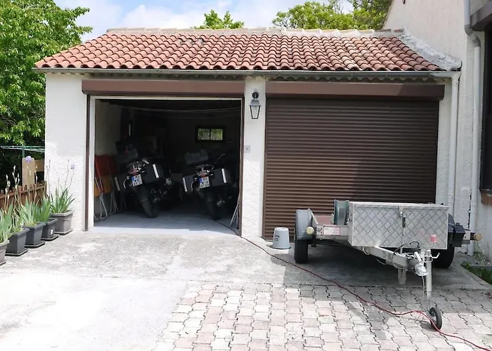 Komfortables Haus Fuer Familien, Freunde Und Motorradfahrer *